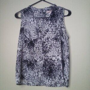 Forever 21 Contemporary Blouse S Sleeveless V-Neck Soft Pattern Black White